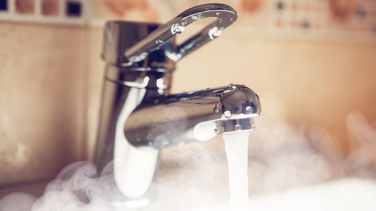 кран за гореща вода за парене на члена преди уголемяване със сода